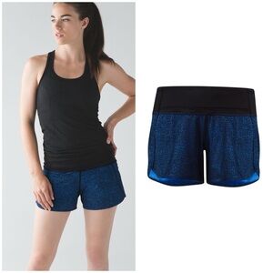 Lululemon Run Times Short Bubbles Pipe Dream Blue Black / Black (Size 6)